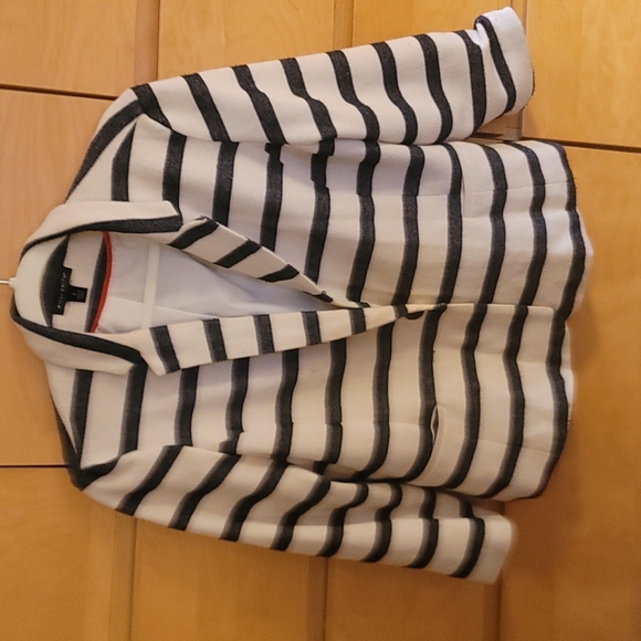 Navy and white stripped blazer - Picture 1 of 2